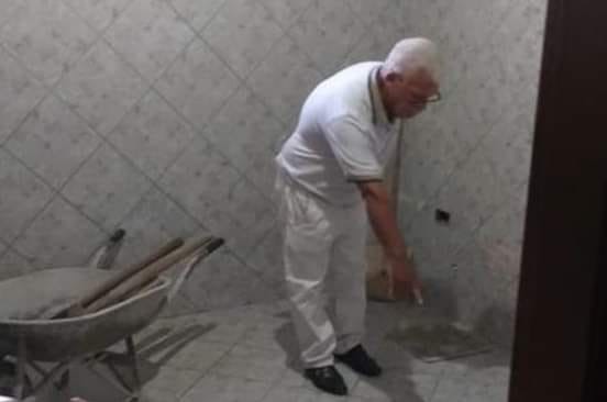 Anos após cometer o crime, idoso aponta local em banheiro onde enterrou o corpo da esposa em MT