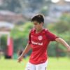 Filho de Fernandão assina contrato profissional com o Internacional.