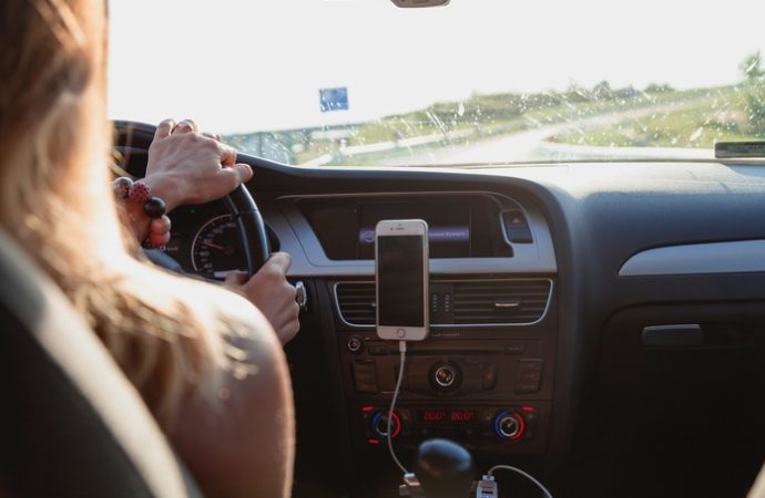 Uber permitirá que motoristas mulheres realizem corridas apenas com passageiras mulheres