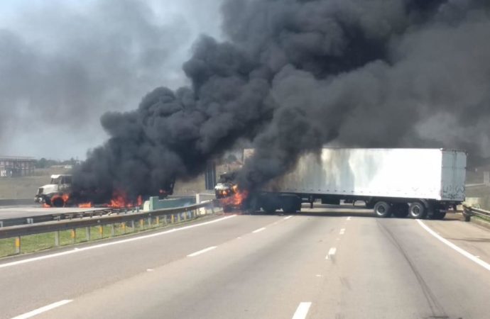 Assalto no Aeroporto de Viracopos deixa 2 baleados e fecha rodovia no interior de SP