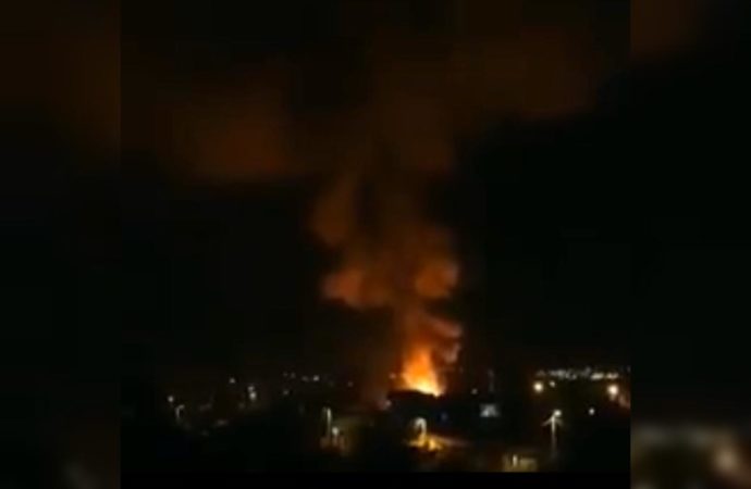 Incêndio agora a noite no Bairro Timbaúva em Porto Alegre…Vídeo