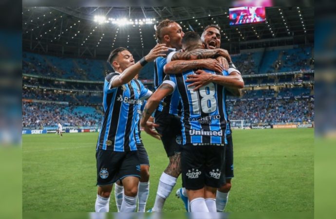 GOLEADA NA ARENA  Grêmio vence São Paulo e confirma vaga na fase de grupos da Libertadores