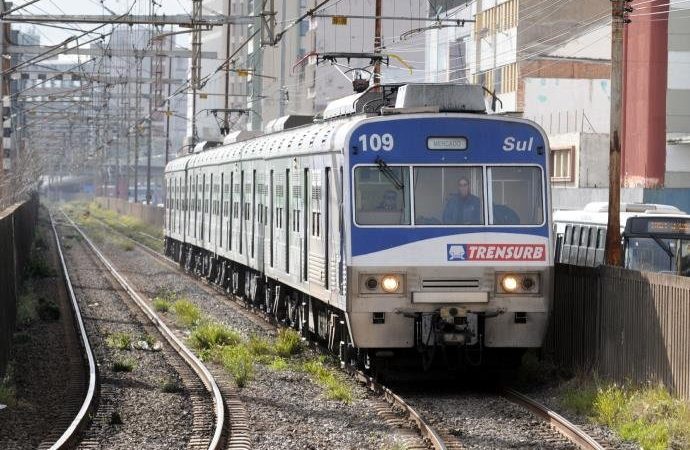 Caminhando pelos trilhos da Trensurb