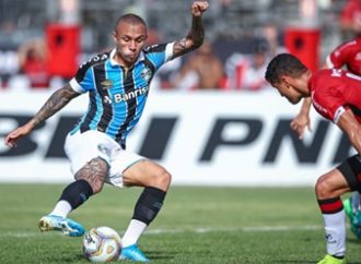 Grêmio vence o Brasil de Pelotas no Bento Freitas