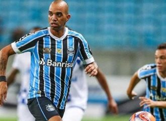 Grêmio rescinde contrato com Diego Tardelli