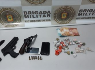 17ºBPM prende homem e apreende adolescente por tráfico e porte ilegal de arma