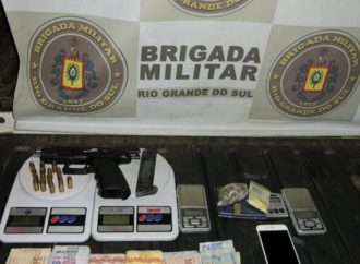 BM de Sapucaia do Sul prende homem por porte ilegal e tráfico de drogas