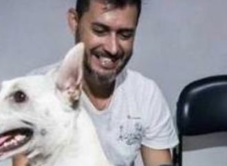 Final feliz para o Tintim! Cachorro com deficiência abandonado duas vezes no mesmo dia é adotado no RS