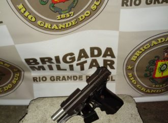 19ºBPM prende indivíduo por porte ilegal de arma em Porto Alegre