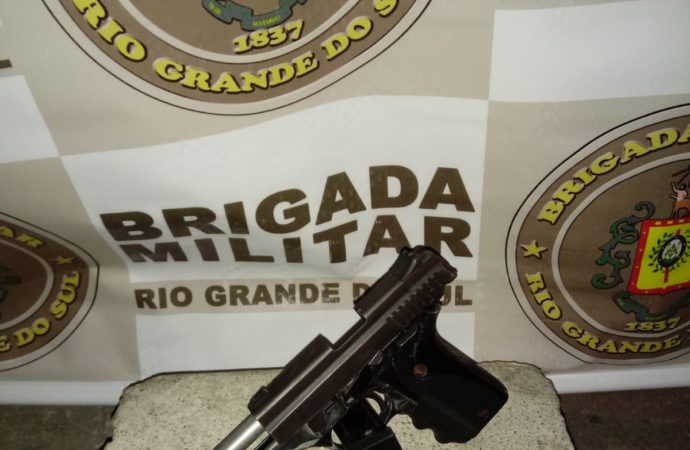 19ºBPM prende indivíduo por porte ilegal de arma em Porto Alegre