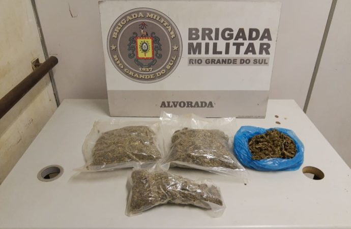 24º BPM prende dois homens e uma mulher por tráfico de drogas em Alvorada