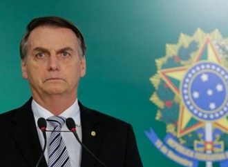 Bolsonaro vai sancionar o corte de salário, diz secretário