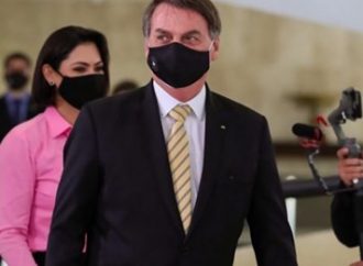 Bolsonaro afirma que analisará rompimento do Brasil com a OMS