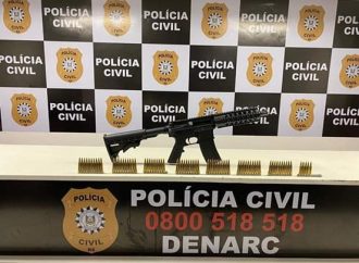 Polícia Civil / Denarc apreende fuzil na região metropolitana