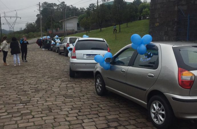 Em meio a pandemia, amigos organizam ‘Charreata de Fraldas’ em Farroupilha