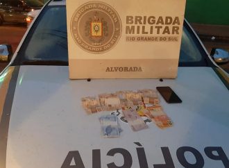 Brigada Militar de Alvorada prende homem por cumprimento de mandado