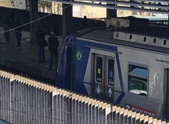 Mulher morre ao ser atropelada por trem em Canoas