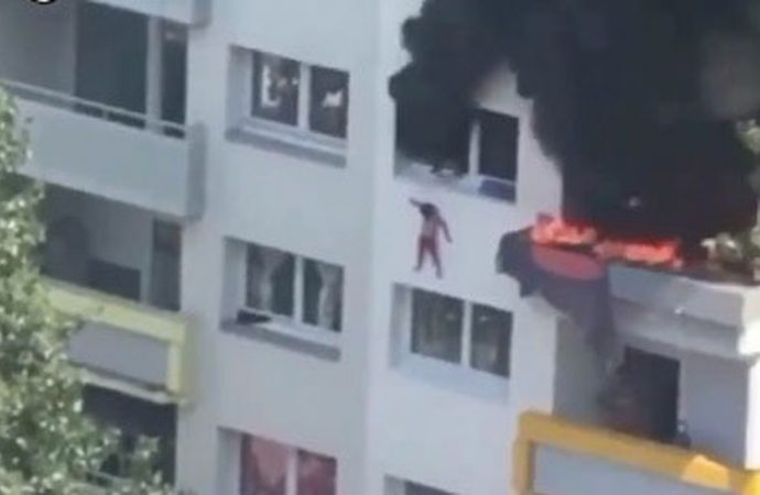 VÍDEO: Duas crianças saltam de prédio para escapar de incêndio