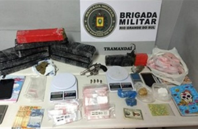 VÍDEO: Brigada Militar prende dupla integrante de organização criminosa com drogas