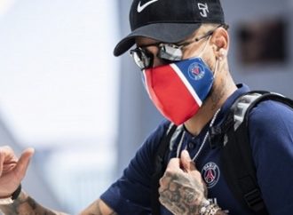 Neymar testa positivo para o coronavírus, diz jornal francês