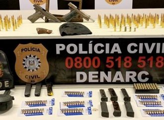 Polícia Civil descobre arsenal de facção no Campo da Tuca, em Porto Alegre
