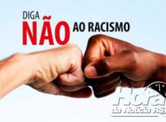 Chefe é condenada a pagar 6 mil reais por racismo contra funcionária