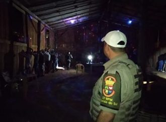 Após denúncia, Brigada Militar encerra baile funk em Sapucaia do Sul