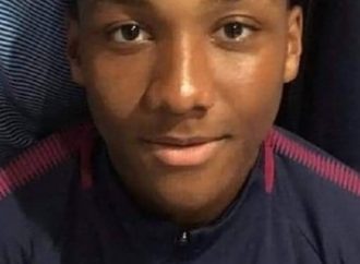 Jogador de 17 anos comete suicídio após ser dispensado pelo Manchester City