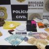 Homem é preso e adolescente é apreendido pela Polícia Civil