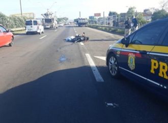 Motociclista morre após colisão com caminhão na BR-116