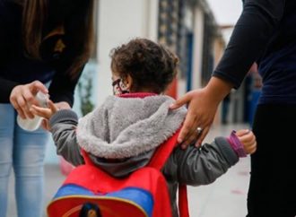 Na última semana, Porto Alegre registrou mais de 100 casos de Covid-19 em escolas