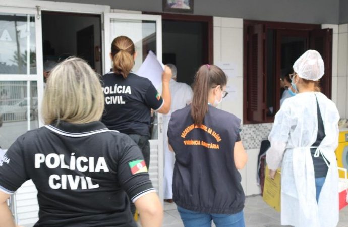 Polícia Civil fiscaliza instituições de permanência de idosos durante vacinação contra Covid-19