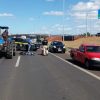 Homem morre após moto colidir contra trator em Porto Alegre