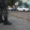 VÍDEOS: Troca de tiros entre policial e bandidos na zona norte de Porto Alegre