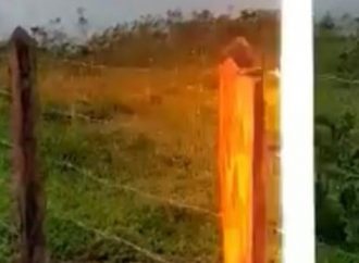 Vereador filma momento em que quase é atingido por raio em Minas Gerais; assista