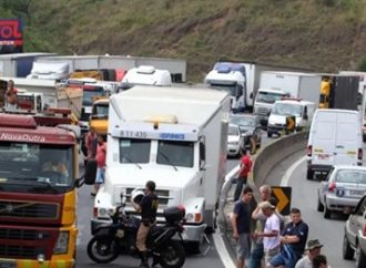 ATENÇÃO: associação diz que greve dos caminhoneiros no dia 1º pode ser maior que em 2018