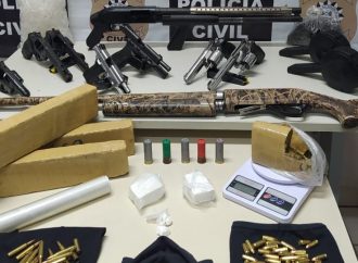 VÍDEO: Polícia Civil prende casal, armas e droga.