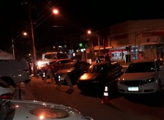 Blitz na Boqueirão, em Canoas, aborda mais de 100 carros