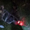 Motorista de Parati morre após carro cair de 15 metros de altura