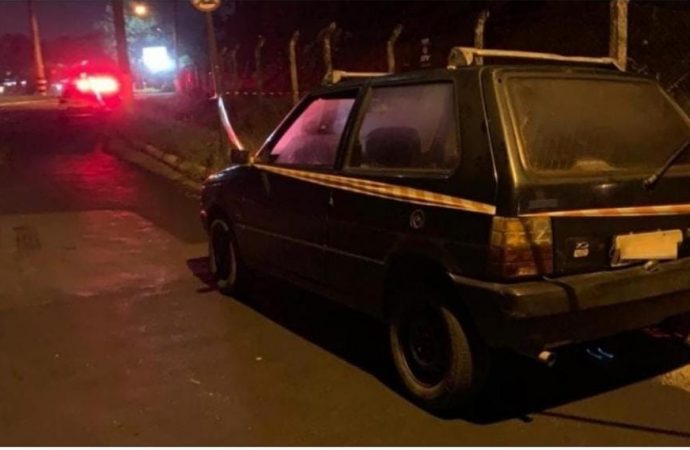 Corpo encontrado em porta mala de um carro  em Gravataí