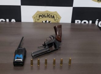 Polícia Civil prende dois homens em ponto de tráfico