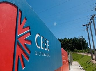 Governo Eduardo Leite vende a CEEE-D por R$ 100 mil em leilão com proposta única. Saiba mais:
