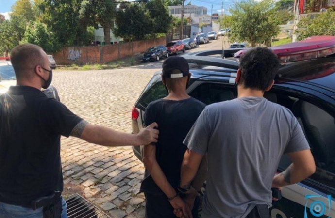 Homem esquarteja irmão em Passo Fundo