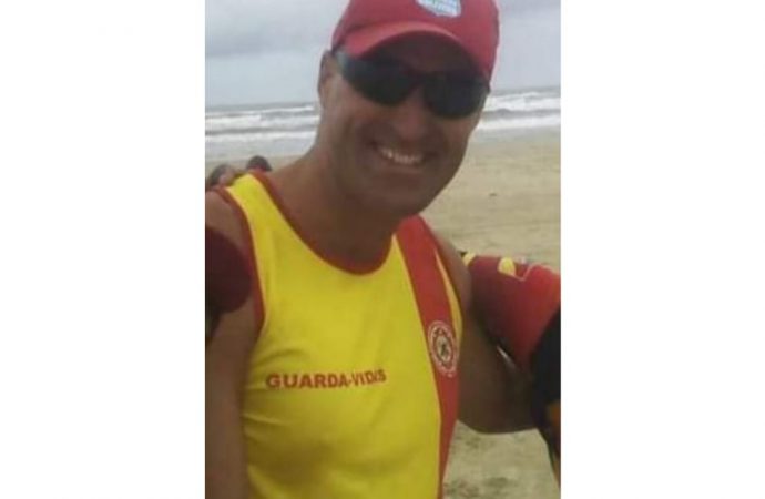 Guarda-vidas civil morre após entrar no mar em Cidreira