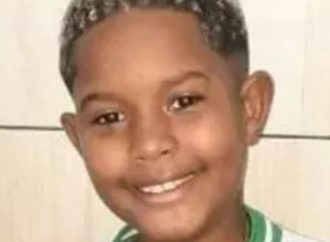 Menino de apenas 8 anos esta em coma após ser baleado na cabeça