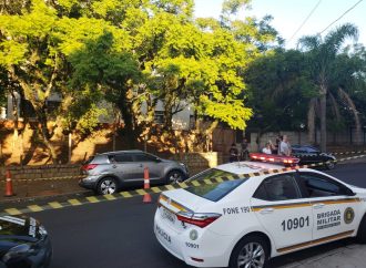 Homem é morto a tiros dentro de carro no Bairro Higianópolis