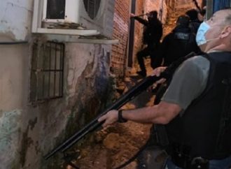 Operação da Polícia Civil mira quadrilha que atacava bancos e lotéricas no Rio Grande do Sul. Saiba mais: