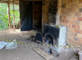URGENTE: Esposa dopa marido e queima ele vivo