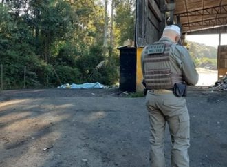 Mulher que dormiu em contêiner de lixo e morreu esmagada em caminhão era de Canoas