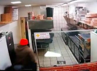 Homem que matou quatro pessoas em pizzaria era policial